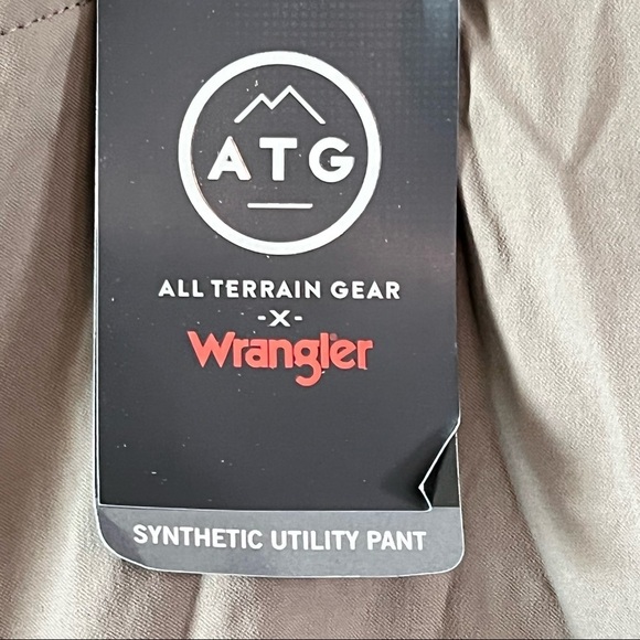 Wrangler All Terrain Gear Men's Regular Fit Synthetic Utility Pant - Picture 4 of 6